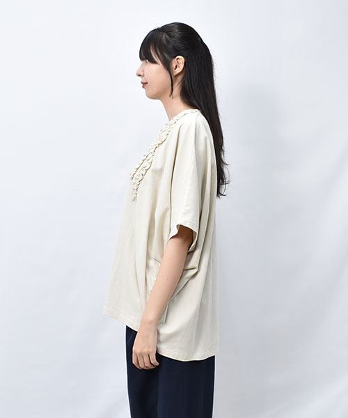 10 ベージュ