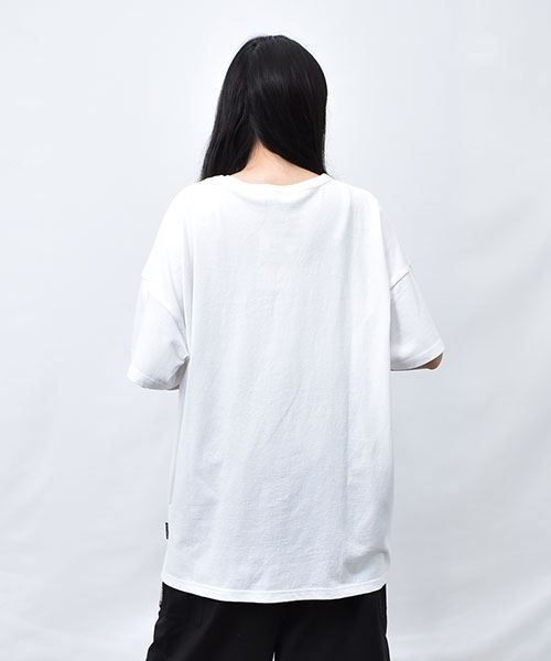 01 ホワイト