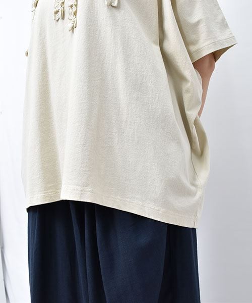 10 ベージュ