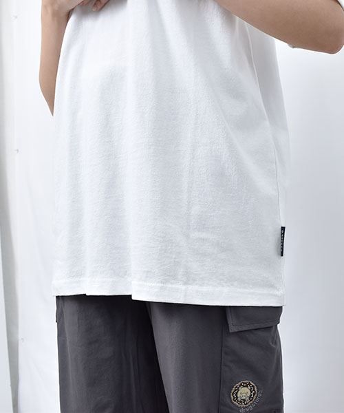 01 ホワイト