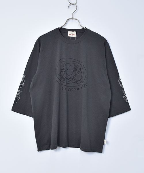 32 チャコールグレー