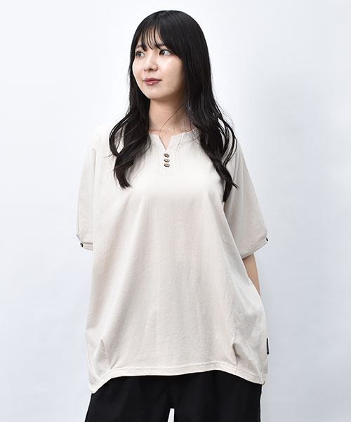 10 ベージュ