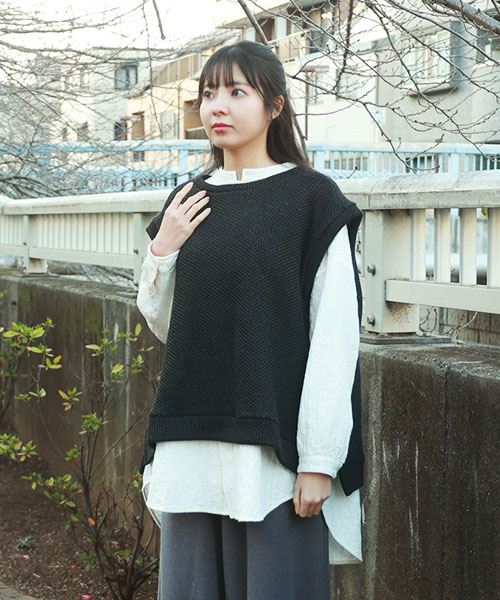 32 チャコールグレー