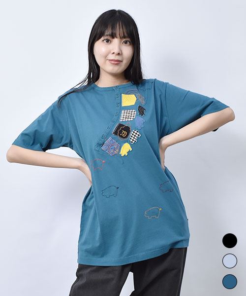 【Tシャツ】 ポケット風アップリケ ヘンリーネックT