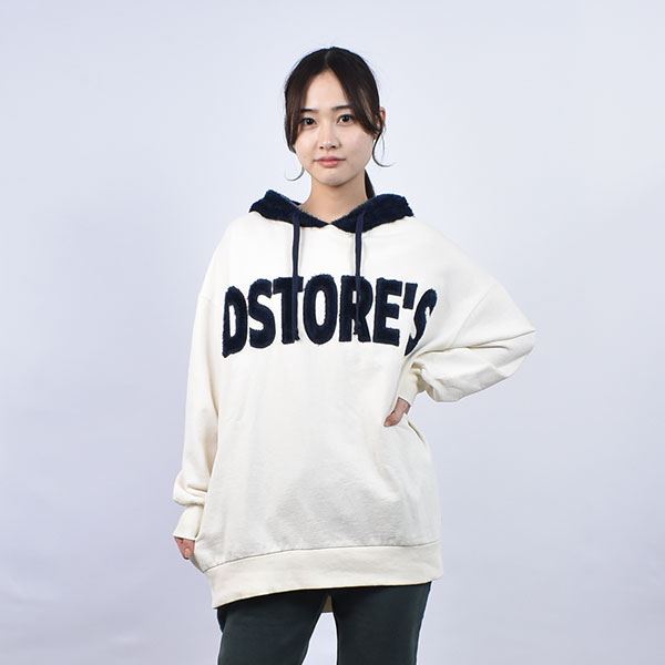 drug store's 裏毛 ボアアップリケ ロゴトレーナー