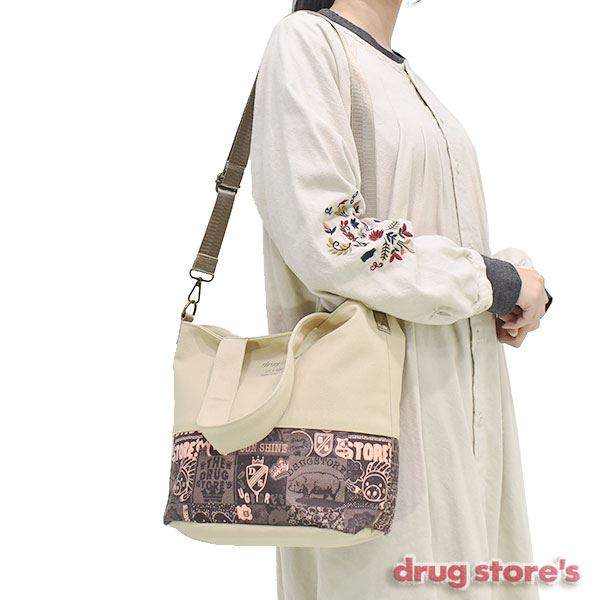 drug store's ブタ＆ロゴ柄ショルダーバッグ